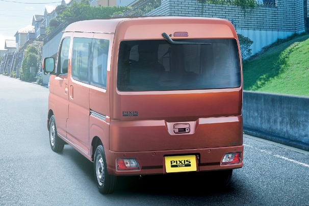 デラックス（2WD CVT）