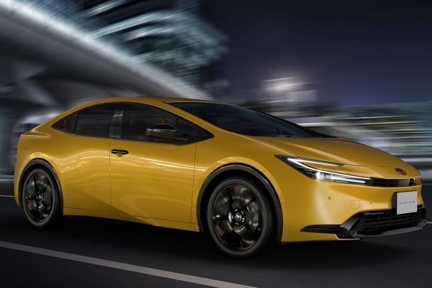 特別仕様車 G プラグインハイブリッド車 “Night Shade”（ベース車両はG プラグインハイブリッド車）