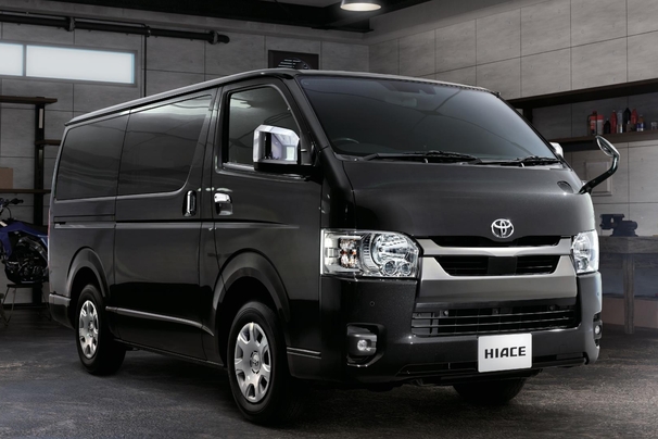 特別仕様車スーパーGL“DARK PRIME S”［ベース車両はスーパーGL（4WD・2800ディーゼル・標準ボディ）］