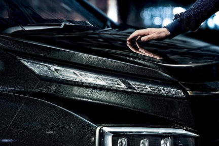 【モデル入り素材】S-Z（ハイブリッド・2WD・7人乗り）