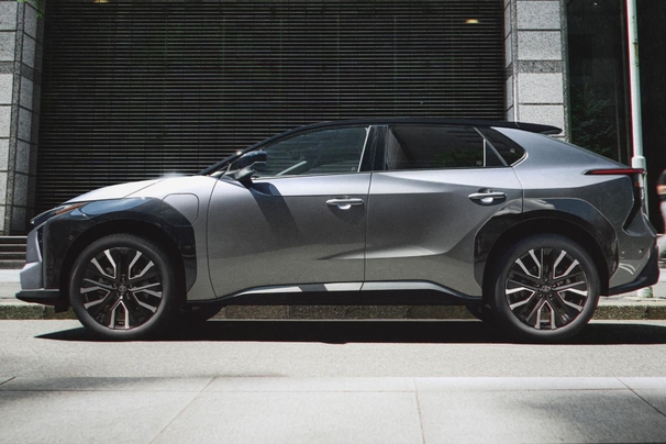 【モデル入り素材】Z（4WD）