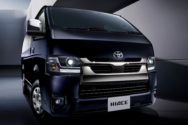 特別仕様車スーパーGL“DARK PRIME II”（2WD・2800ディーゼル・標準ボディ）