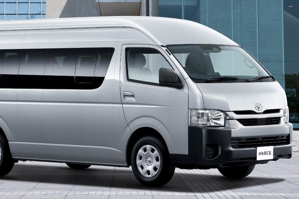 COMMUTER・2WD・2800ディーゼル・GL